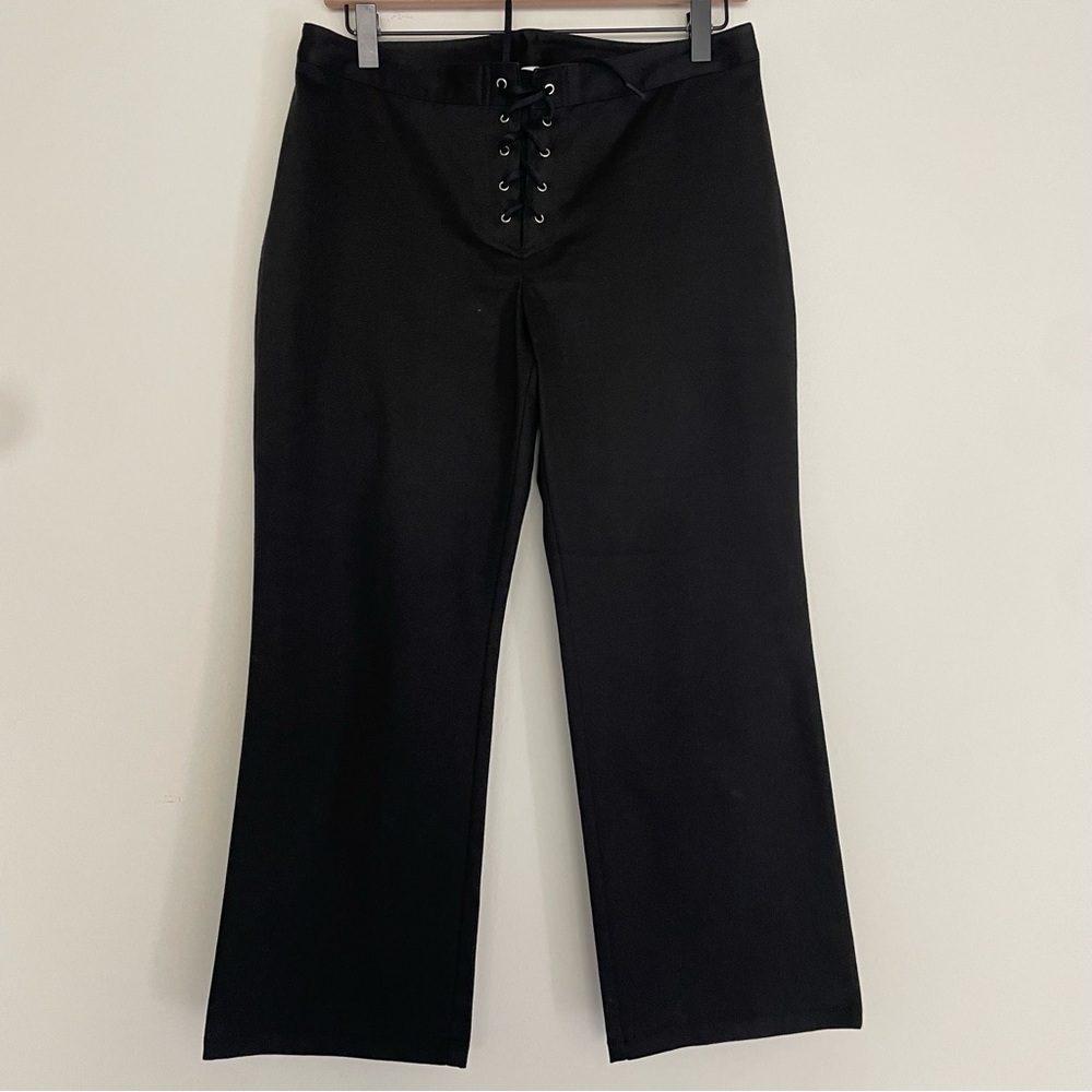 Anne Taylor Loft Lace Up Crotch Black Capri Pants Women’s Size 8 Petite